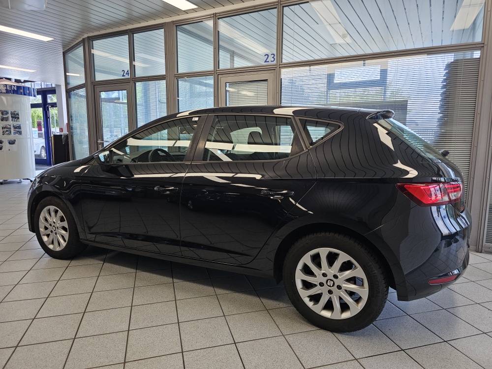Seat Leon  bei Hoffmann Automobile in Wolfsburg kaufen und sofort mitnehmen - Bild 19