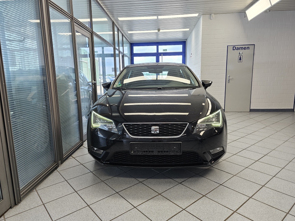 Seat Leon  bei Hoffmann Automobile in Wolfsburg kaufen und sofort mitnehmen - Bild 21