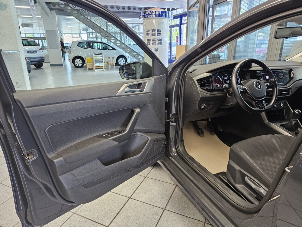 VW Polo  bei Hoffmann Automobile in Wolfsburg kaufen und sofort mitnehmen - Bild 19