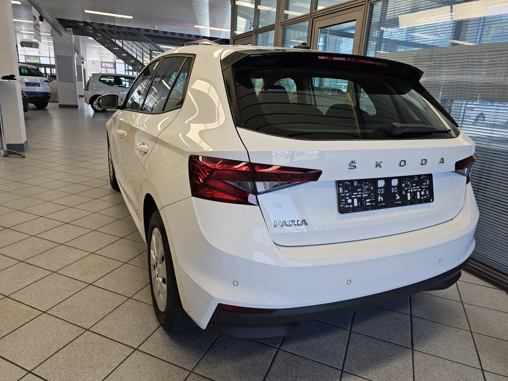 Skoda Fabia  bei Hoffmann Automobile in Wolfsburg kaufen und sofort mitnehmen - Bild 3