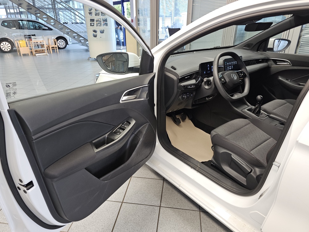 MG MG3  bei Hoffmann Automobile in Wolfsburg kaufen und sofort mitnehmen - Bild 24
