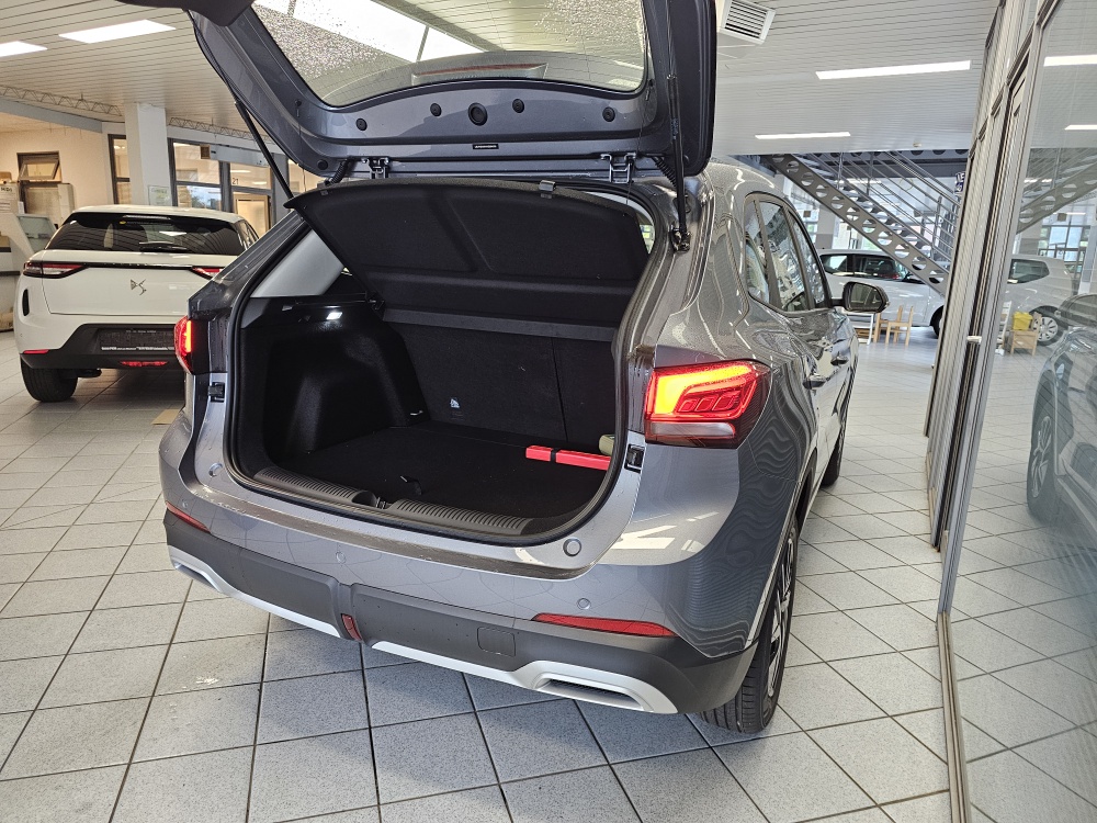 MG ZS  bei Hoffmann Automobile in Wolfsburg kaufen und sofort mitnehmen - Bild 2