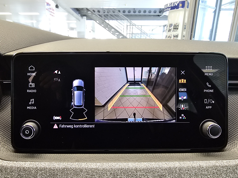 Skoda Kamiq bei Hoffmann Automobile in Wolfsburg kaufen und sofort mitnehmen - Bild 17