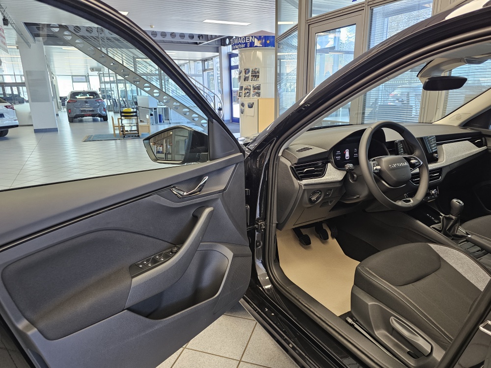 Skoda Kamiq bei Hoffmann Automobile in Wolfsburg kaufen und sofort mitnehmen - Bild 24