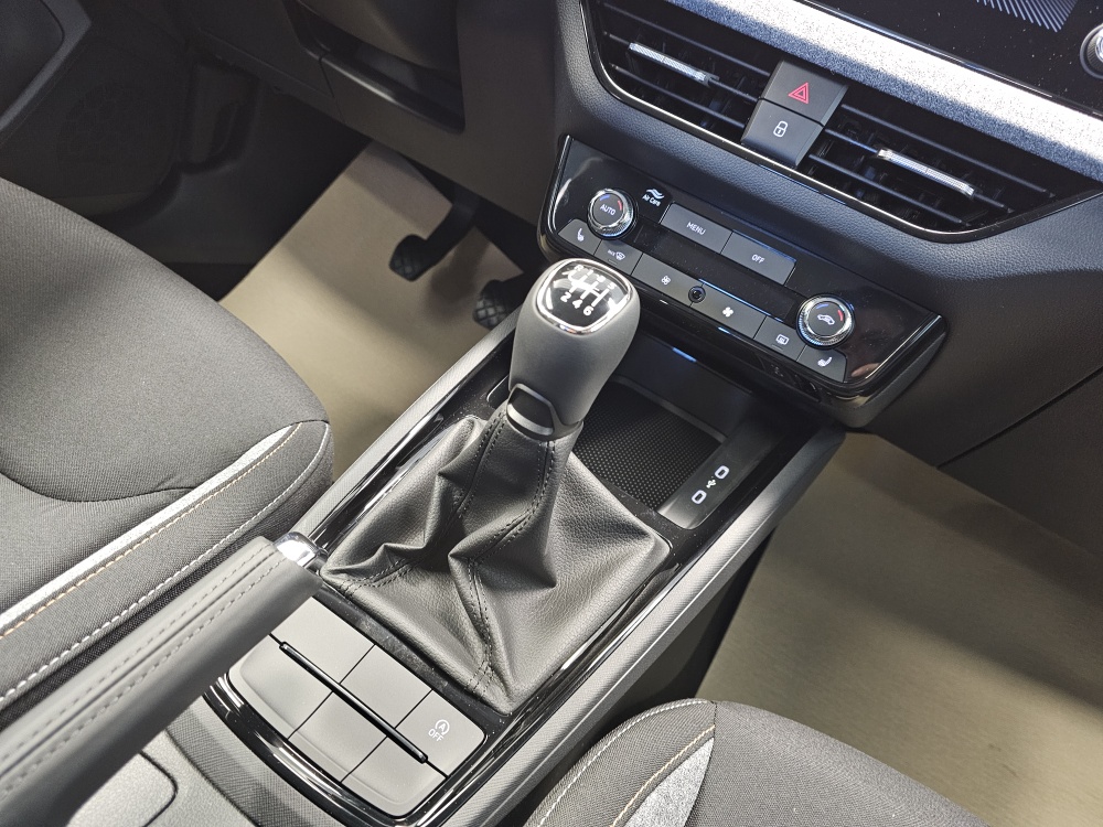 Skoda Kamiq bei Hoffmann Automobile in Wolfsburg kaufen und sofort mitnehmen - Bild 9