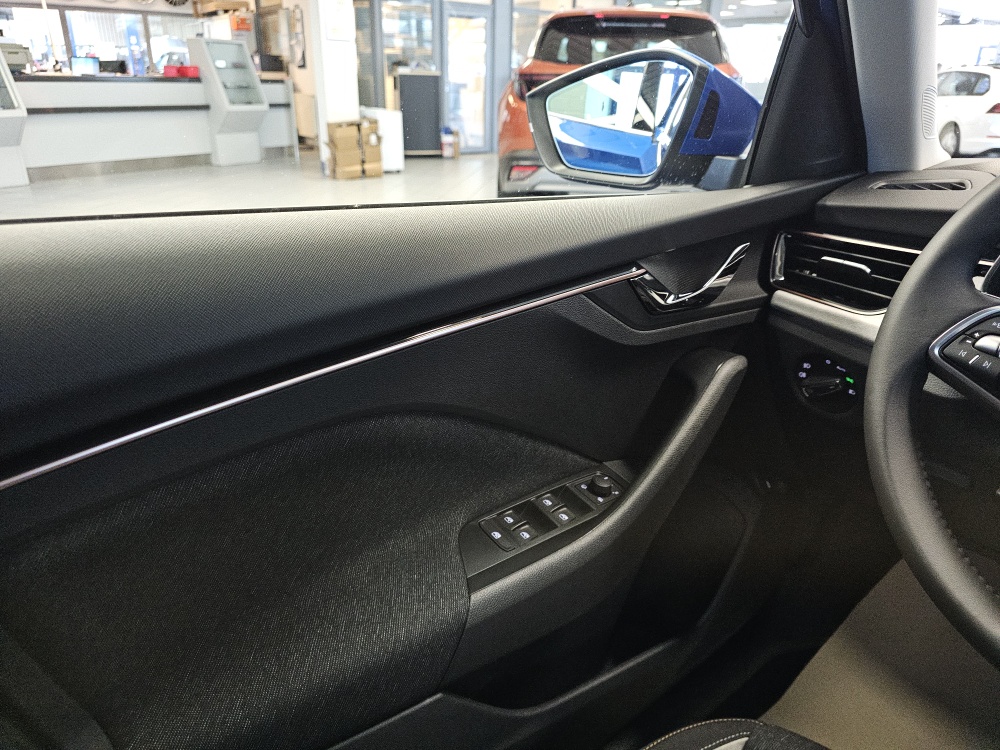 Skoda Kamiq bei Hoffmann Automobile in Wolfsburg kaufen und sofort mitnehmen - Bild 23