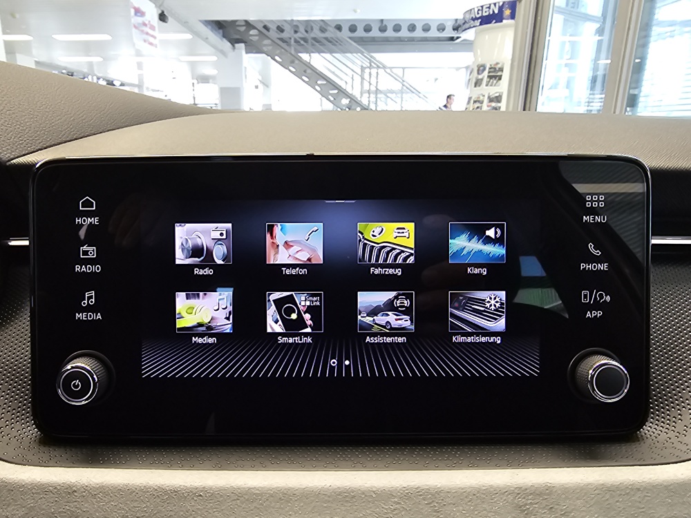 Skoda Kamiq bei Hoffmann Automobile in Wolfsburg kaufen und sofort mitnehmen - Bild 12