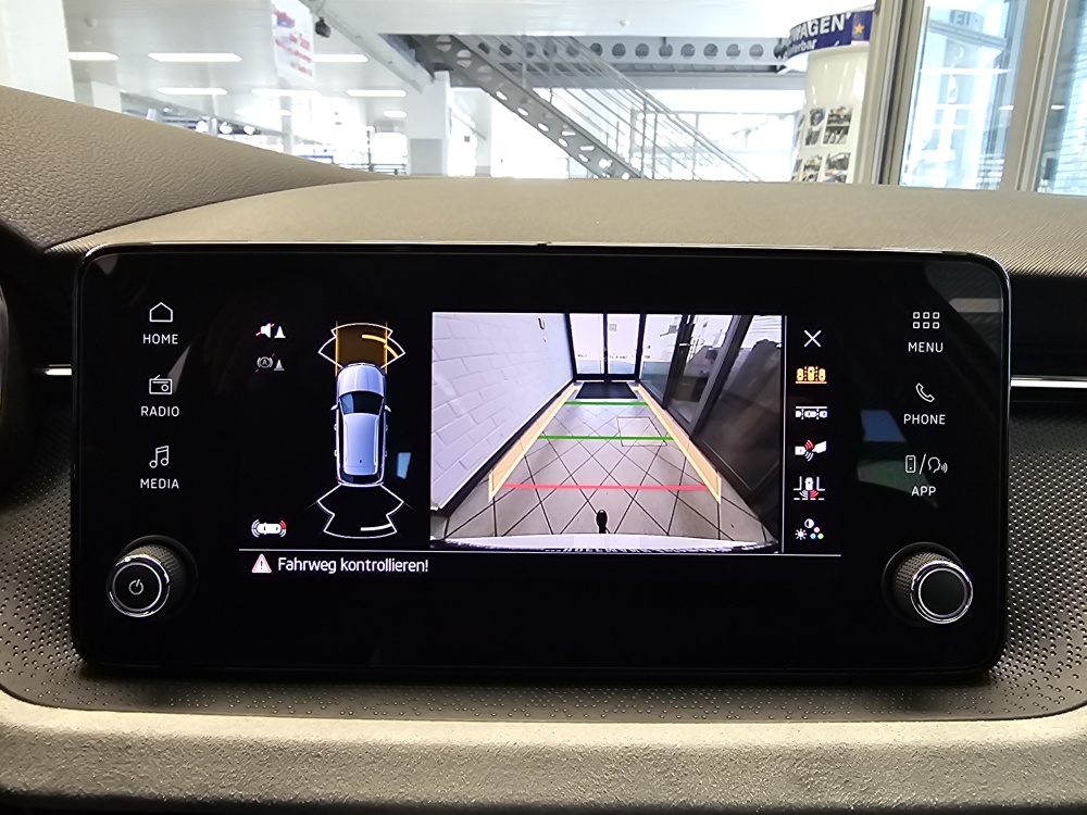 Skoda Kamiq bei Hoffmann Automobile in Wolfsburg kaufen und sofort mitnehmen - Bild 19