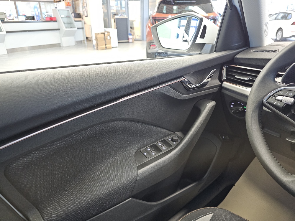 Skoda Kamiq bei Hoffmann Automobile in Wolfsburg kaufen und sofort mitnehmen - Bild 23