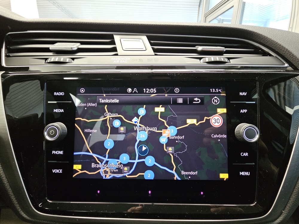 VW Touran  bei Hoffmann Automobile in Wolfsburg kaufen und sofort mitnehmen - Bild 14