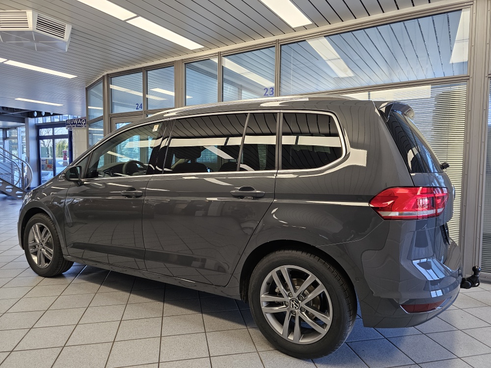 VW Touran  bei Hoffmann Automobile in Wolfsburg kaufen und sofort mitnehmen - Bild 26