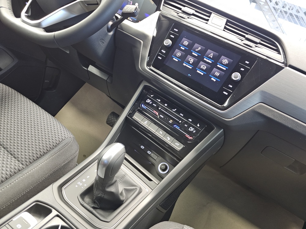VW Touran  bei Hoffmann Automobile in Wolfsburg kaufen und sofort mitnehmen - Bild 9