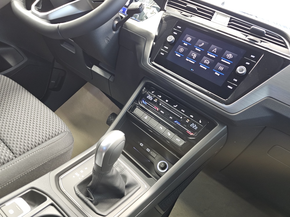 VW Touran  bei Hoffmann Automobile in Wolfsburg kaufen und sofort mitnehmen - Bild 9