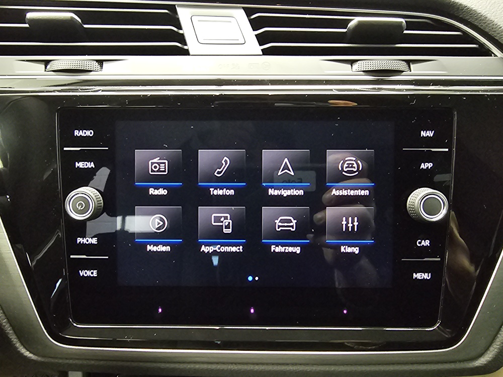 VW Touran bei Hoffmann Automobile in Wolfsburg kaufen und sofort mitnehmen - Bild 11