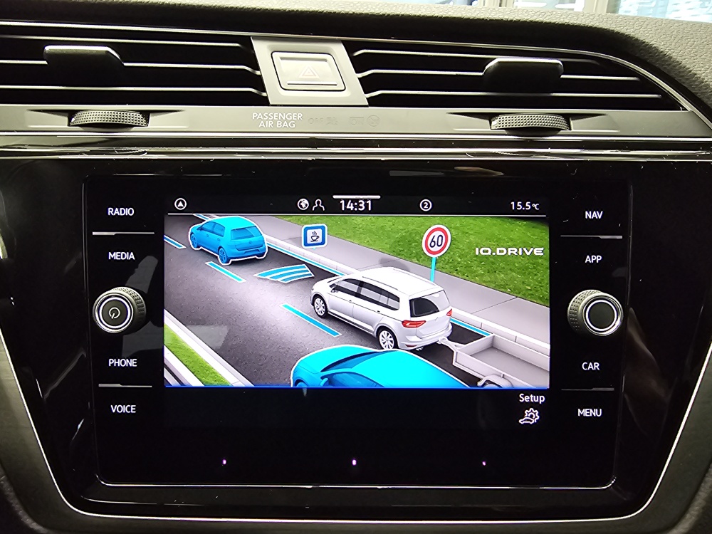 VW Touran bei Hoffmann Automobile in Wolfsburg kaufen und sofort mitnehmen - Bild 15