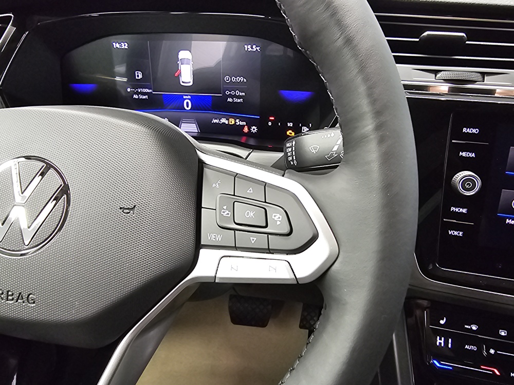 VW Touran bei Hoffmann Automobile in Wolfsburg kaufen und sofort mitnehmen - Bild 19