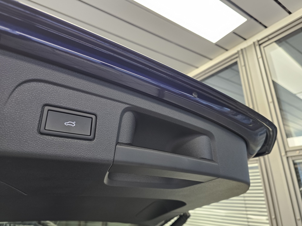 VW Touran bei Hoffmann Automobile in Wolfsburg kaufen und sofort mitnehmen - Bild 4