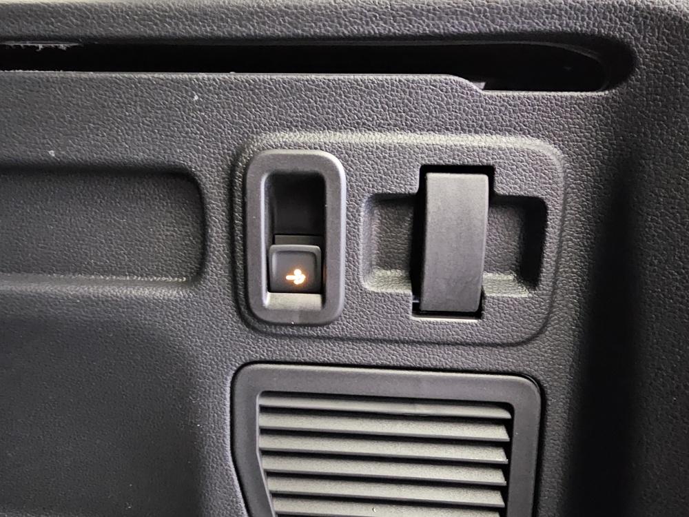 VW Touran bei Hoffmann Automobile in Wolfsburg kaufen und sofort mitnehmen - Bild 4