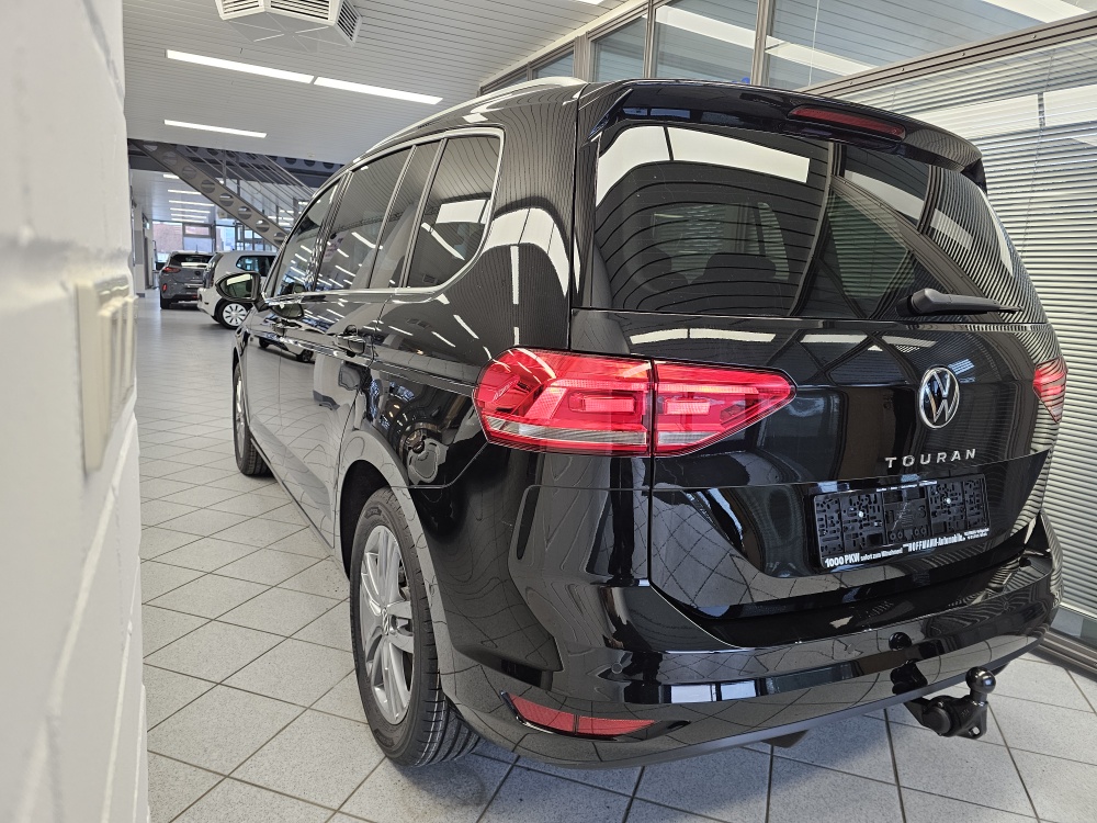 VW Touran bei Hoffmann Automobile in Wolfsburg kaufen und sofort mitnehmen - Bild 6
