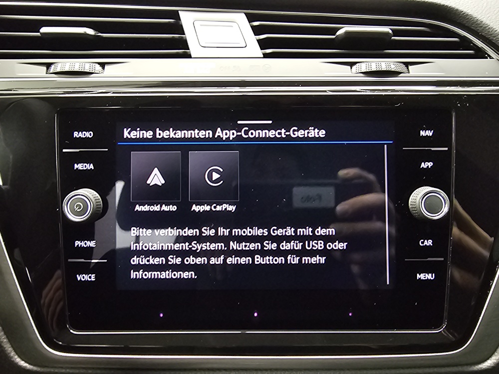 VW Touran bei Hoffmann Automobile in Wolfsburg kaufen und sofort mitnehmen - Bild 17