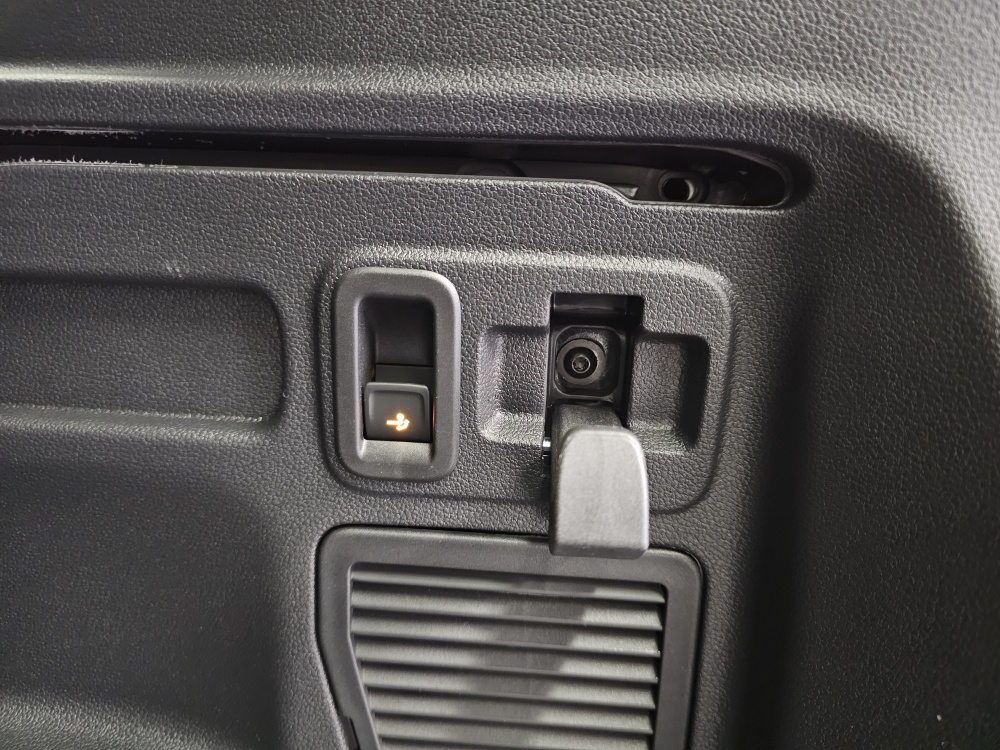 VW Touran bei Hoffmann Automobile in Wolfsburg kaufen und sofort mitnehmen - Bild 3