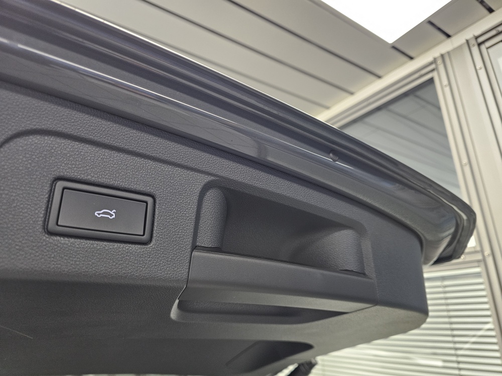 VW Touran bei Hoffmann Automobile in Wolfsburg kaufen und sofort mitnehmen - Bild 4