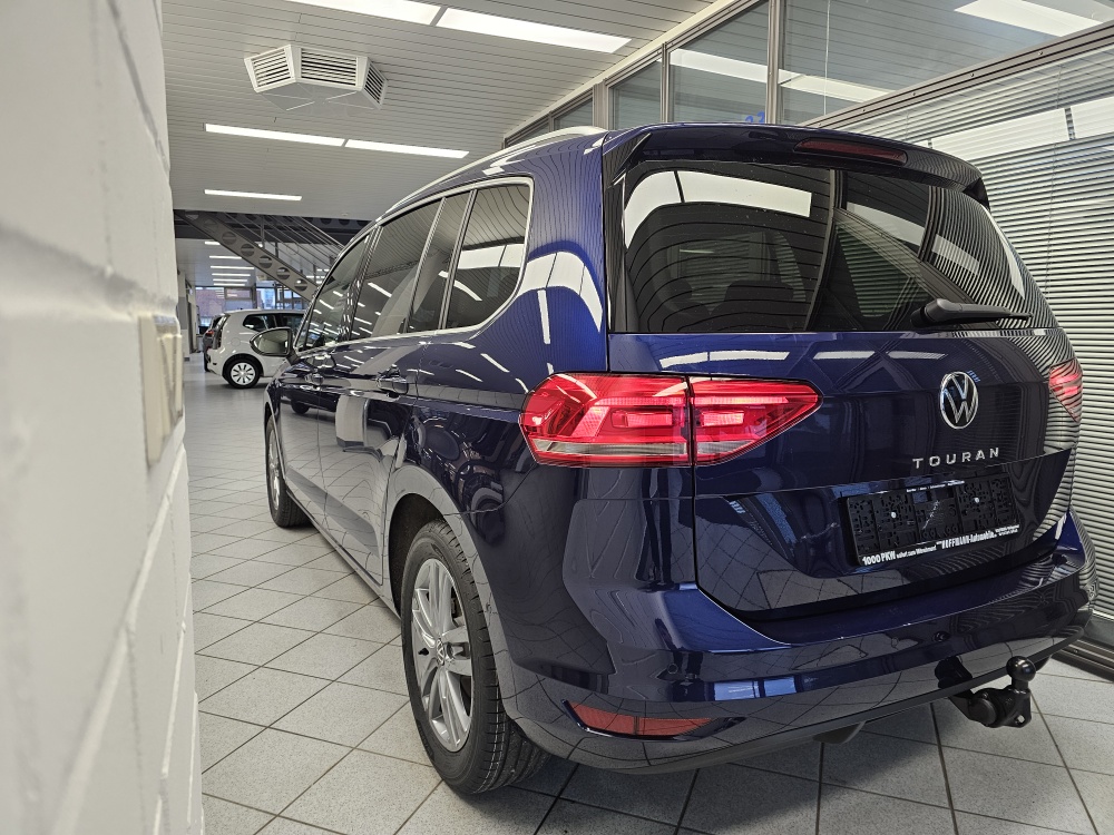 VW Touran bei Hoffmann Automobile in Wolfsburg kaufen und sofort mitnehmen - Bild 6
