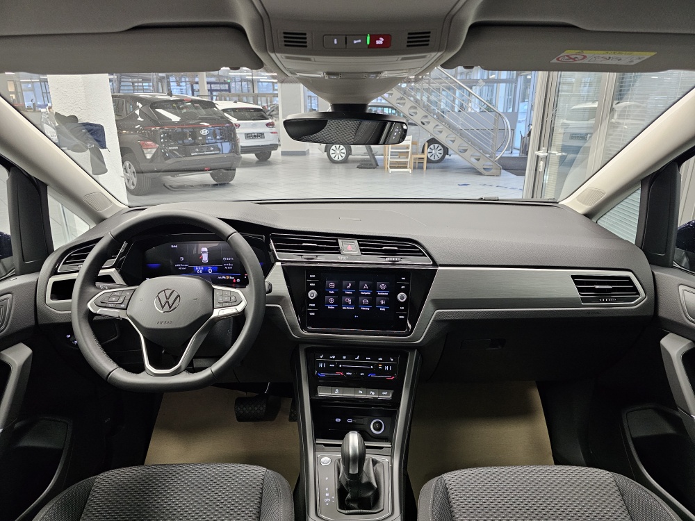VW Touran bei Hoffmann Automobile in Wolfsburg kaufen und sofort mitnehmen - Bild 9