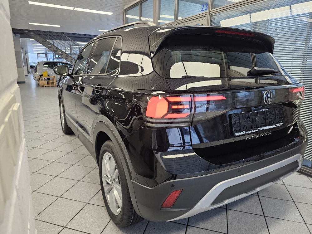 VW T-Cross  bei Hoffmann Automobile in Wolfsburg kaufen und sofort mitnehmen - Bild 3