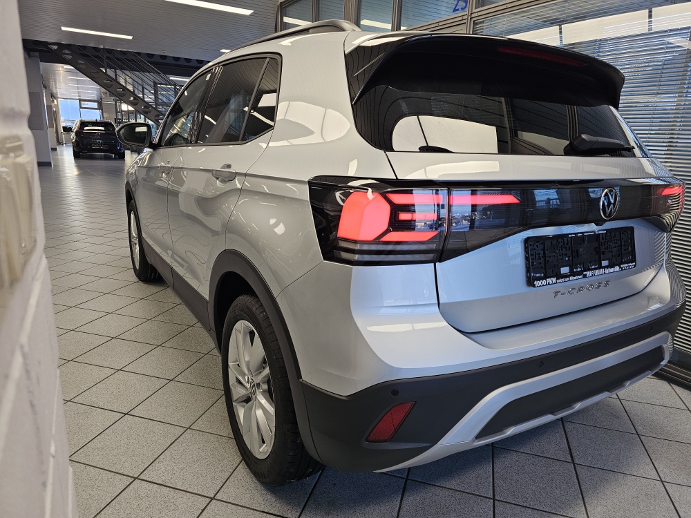 VW T-Cross  bei Hoffmann Automobile in Wolfsburg kaufen und sofort mitnehmen - Bild 3