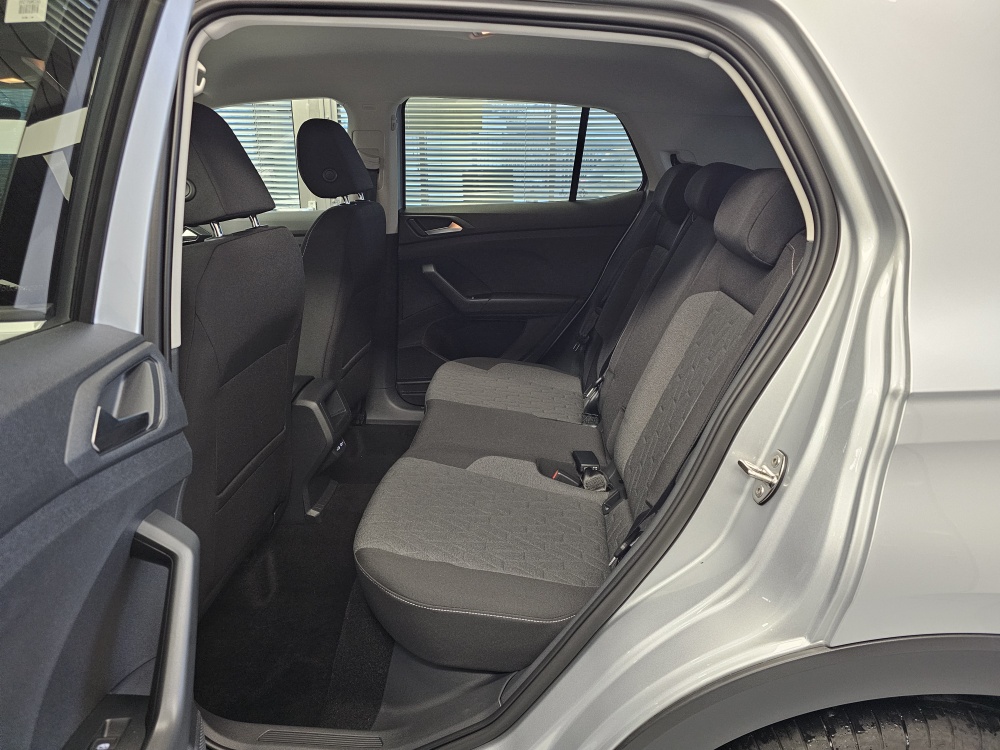 VW T-Cross  bei Hoffmann Automobile in Wolfsburg kaufen und sofort mitnehmen - Bild 4