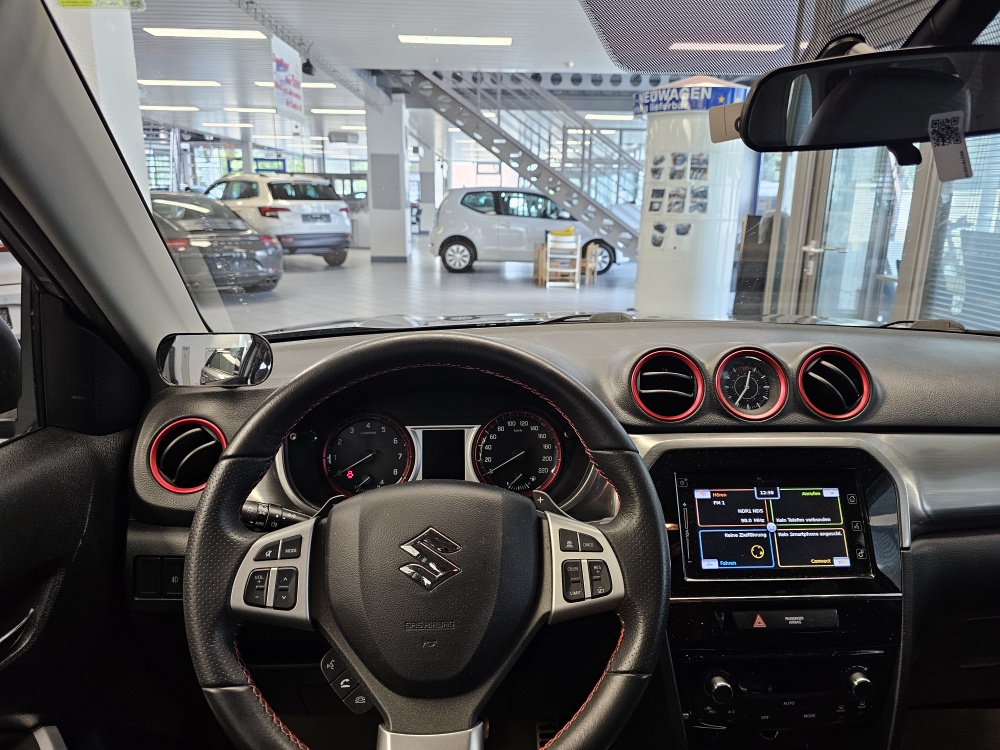 Suzuki Vitara  bei Hoffmann Automobile in Wolfsburg kaufen und sofort mitnehmen - Bild 17