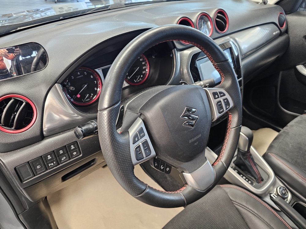 Suzuki Vitara  bei Hoffmann Automobile in Wolfsburg kaufen und sofort mitnehmen - Bild 19