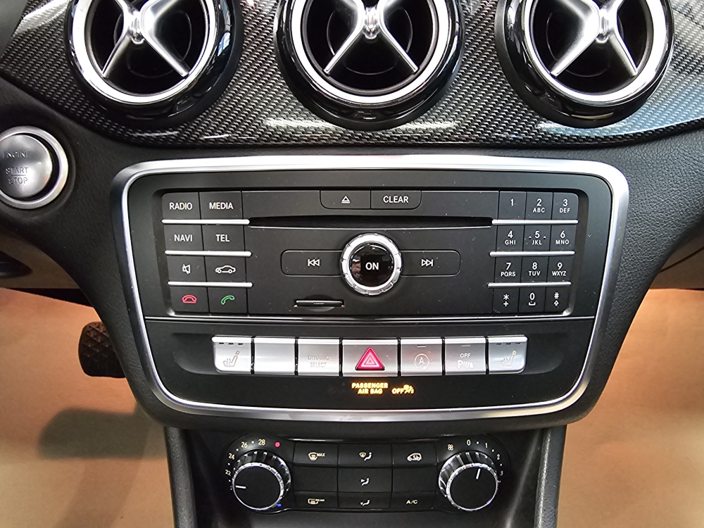 Mercedes-Benz GLA 200  bei Hoffmann Automobile in Wolfsburg kaufen und sofort mitnehmen - Bild 11