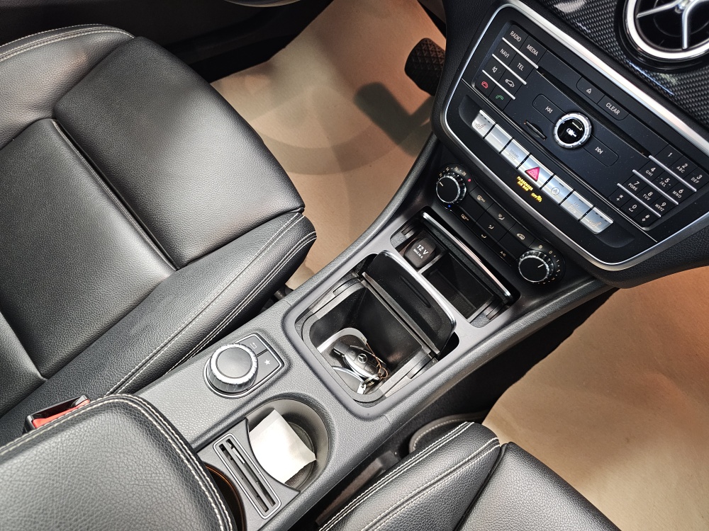 Mercedes-Benz GLA 200  bei Hoffmann Automobile in Wolfsburg kaufen und sofort mitnehmen - Bild 9