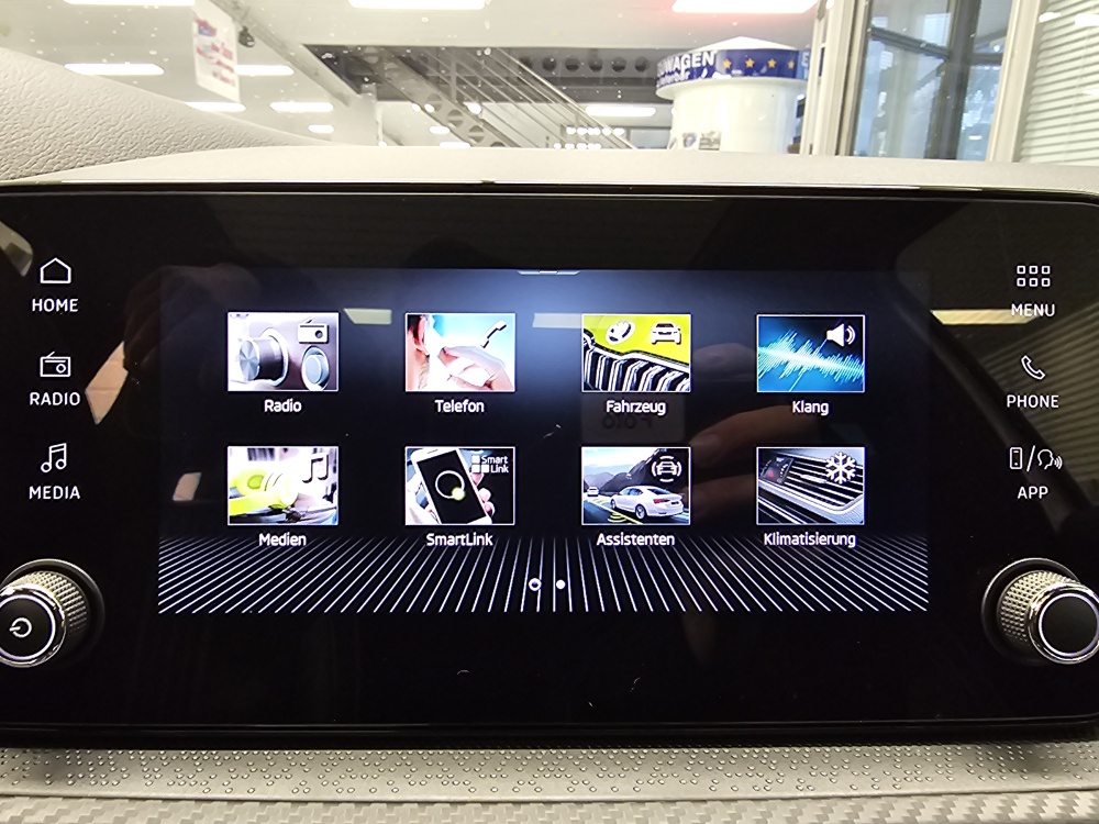 Skoda Kamiq  bei Hoffmann Automobile in Wolfsburg kaufen und sofort mitnehmen - Bild 12