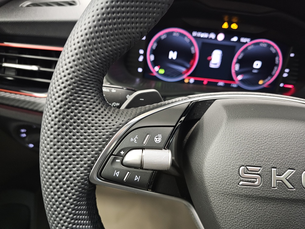 Skoda Kamiq  bei Hoffmann Automobile in Wolfsburg kaufen und sofort mitnehmen - Bild 22