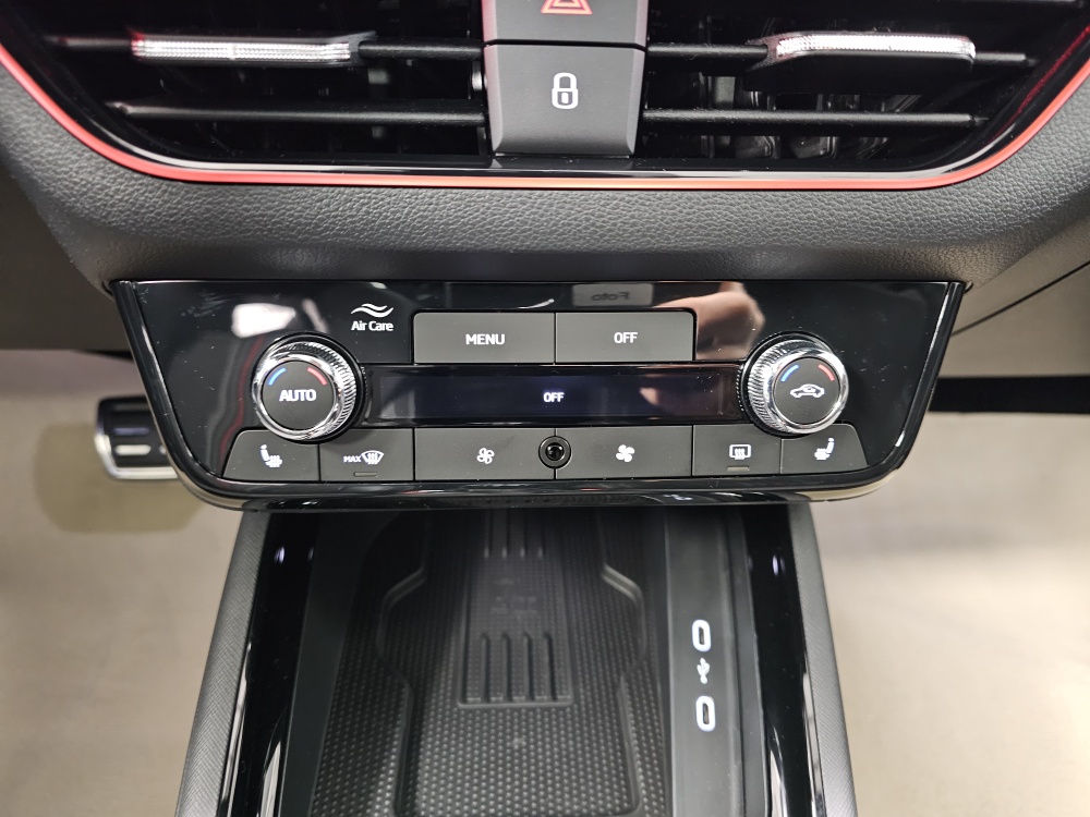 Skoda Kamiq  bei Hoffmann Automobile in Wolfsburg kaufen und sofort mitnehmen - Bild 11