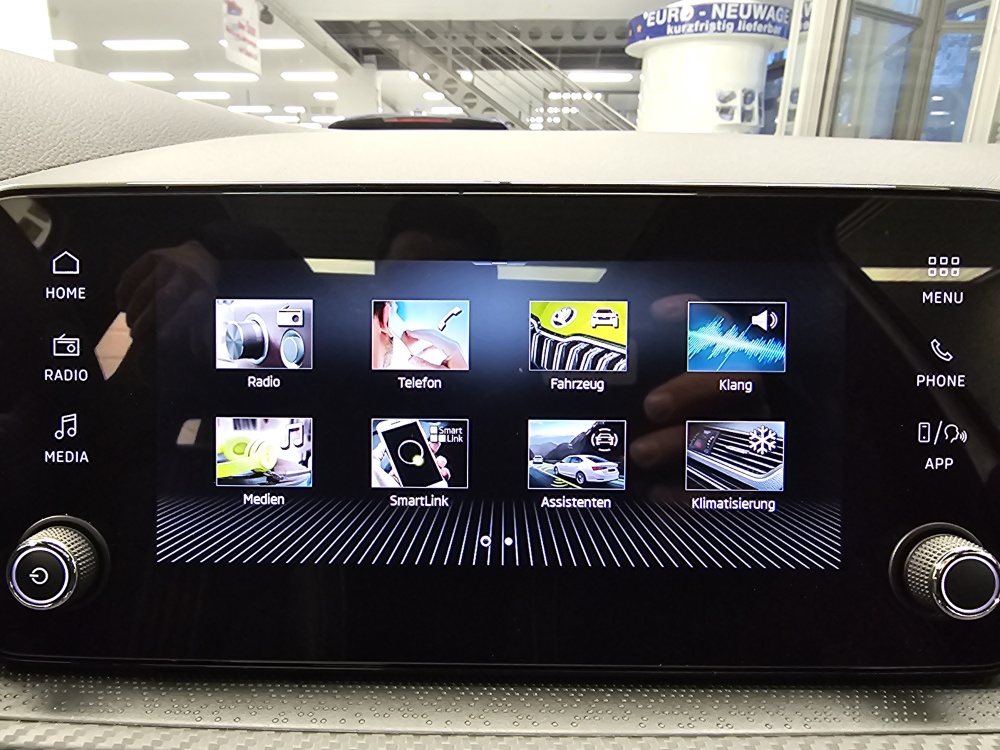 Skoda Kamiq  bei Hoffmann Automobile in Wolfsburg kaufen und sofort mitnehmen - Bild 12