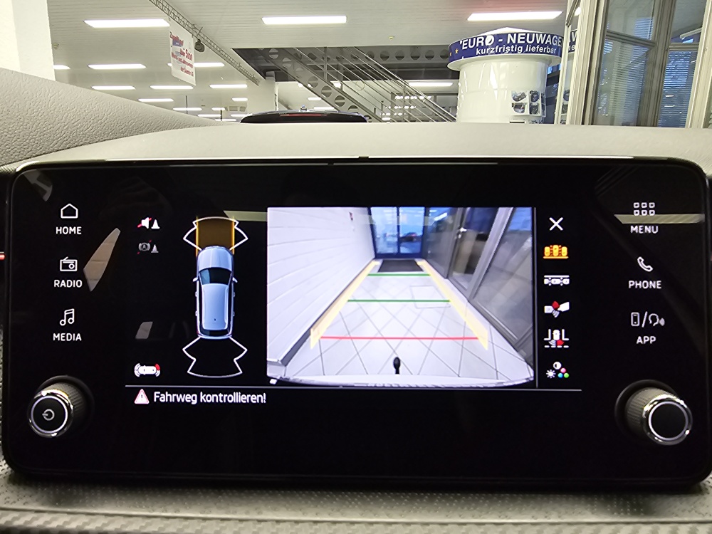 Skoda Kamiq  bei Hoffmann Automobile in Wolfsburg kaufen und sofort mitnehmen - Bild 19