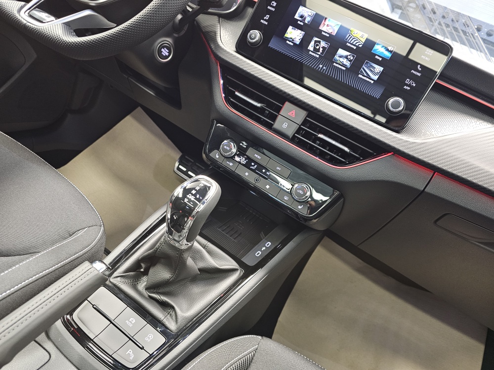 Skoda Kamiq  bei Hoffmann Automobile in Wolfsburg kaufen und sofort mitnehmen - Bild 10