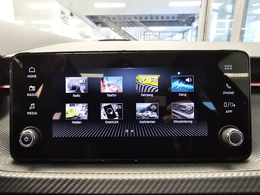 Skoda Kamiq  bei Hoffmann Automobile in Wolfsburg kaufen und sofort mitnehmen - Bild 12