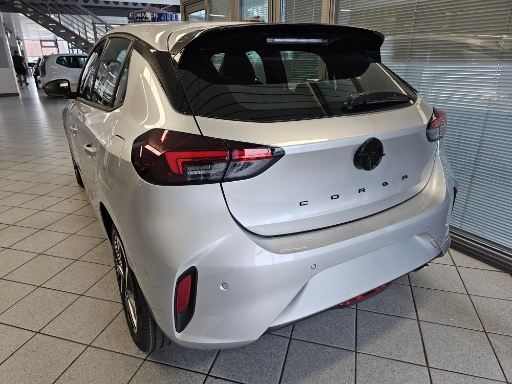 Opel Corsa  bei Hoffmann Automobile in Wolfsburg kaufen und sofort mitnehmen - Bild 2