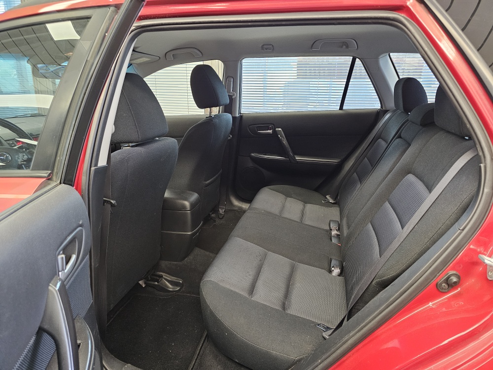 Mazda 6 Kombi  bei Hoffmann Automobile in Wolfsburg kaufen und sofort mitnehmen - Bild 4