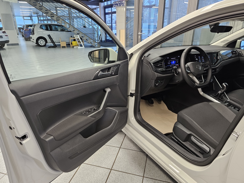 VW Polo  bei Hoffmann Automobile in Wolfsburg kaufen und sofort mitnehmen - Bild 23