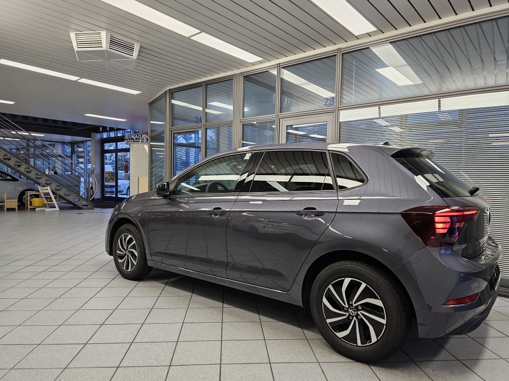 VW Polo  bei Hoffmann Automobile in Wolfsburg kaufen und sofort mitnehmen - Bild 24