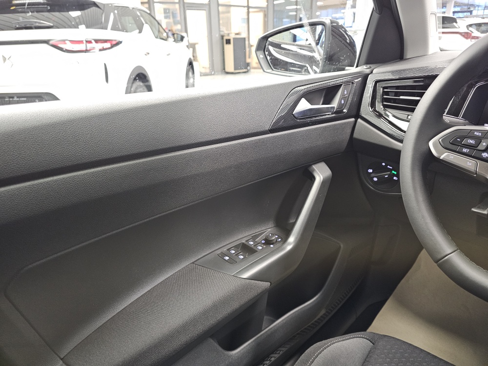 VW Polo  bei Hoffmann Automobile in Wolfsburg kaufen und sofort mitnehmen - Bild 19