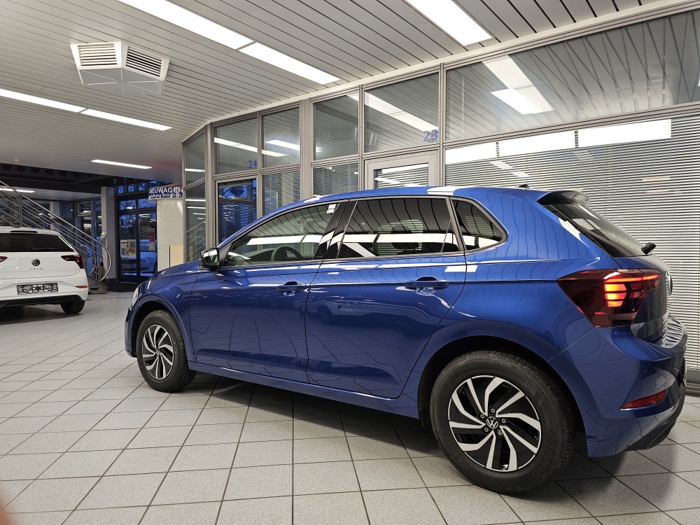 VW Polo bei Hoffmann Automobile in Wolfsburg kaufen und sofort mitnehmen - Bild 24