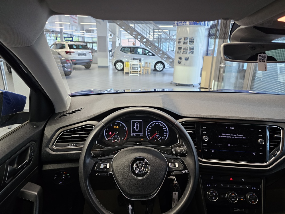 VW T-Roc  bei Hoffmann Automobile in Wolfsburg kaufen und sofort mitnehmen - Bild 15