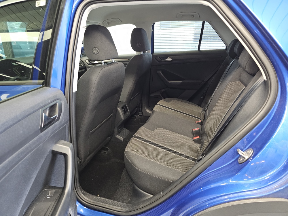 VW T-Roc  bei Hoffmann Automobile in Wolfsburg kaufen und sofort mitnehmen - Bild 4